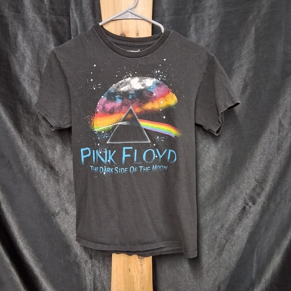 Black Pink Floyd size womens small (Dark Side Of The Moon Tee) - Picture 1 of 6